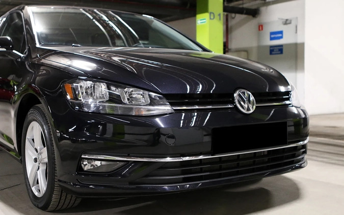 Volkswagen Golf cena 87800 przebieg: 30300, rok produkcji 2020 z Trzebiatów małe 436